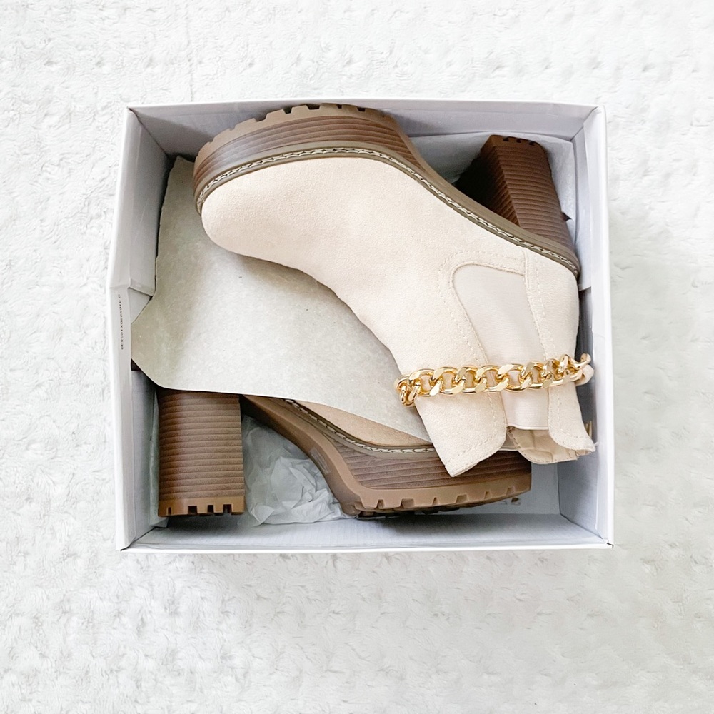 NIB- OLIVIA MILLER Chain Heel Lug Boot - Picture 2 of 16